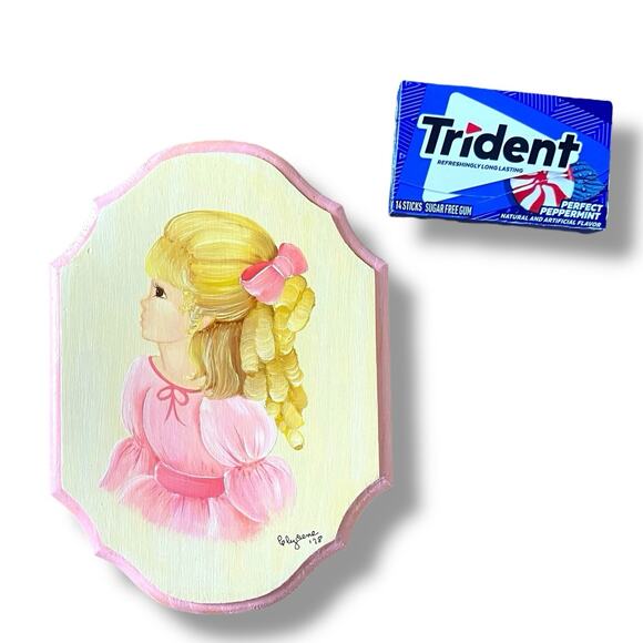 VTG 70s Wood Plaque Wall Art Hand Painted Blonde Hair Girl Portrait Curls Pink - Picture 2 of 9